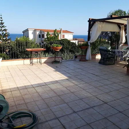 Baia Di Capomulini